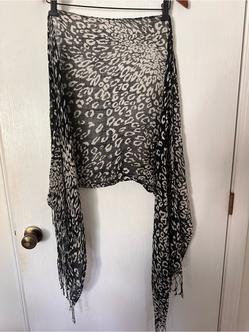Black and White Leopard Print Lightweight Poncho Shrug